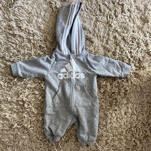 Adidas baby outfit